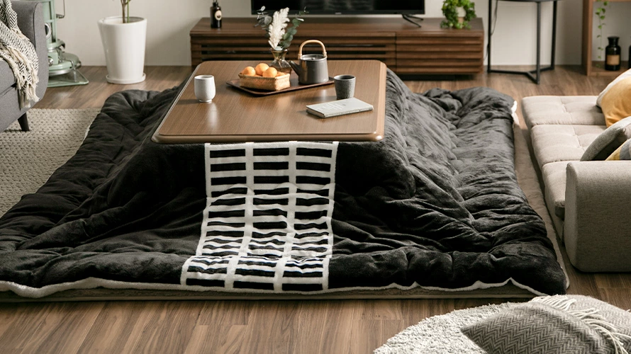 Kotatsu White Grid Black Color